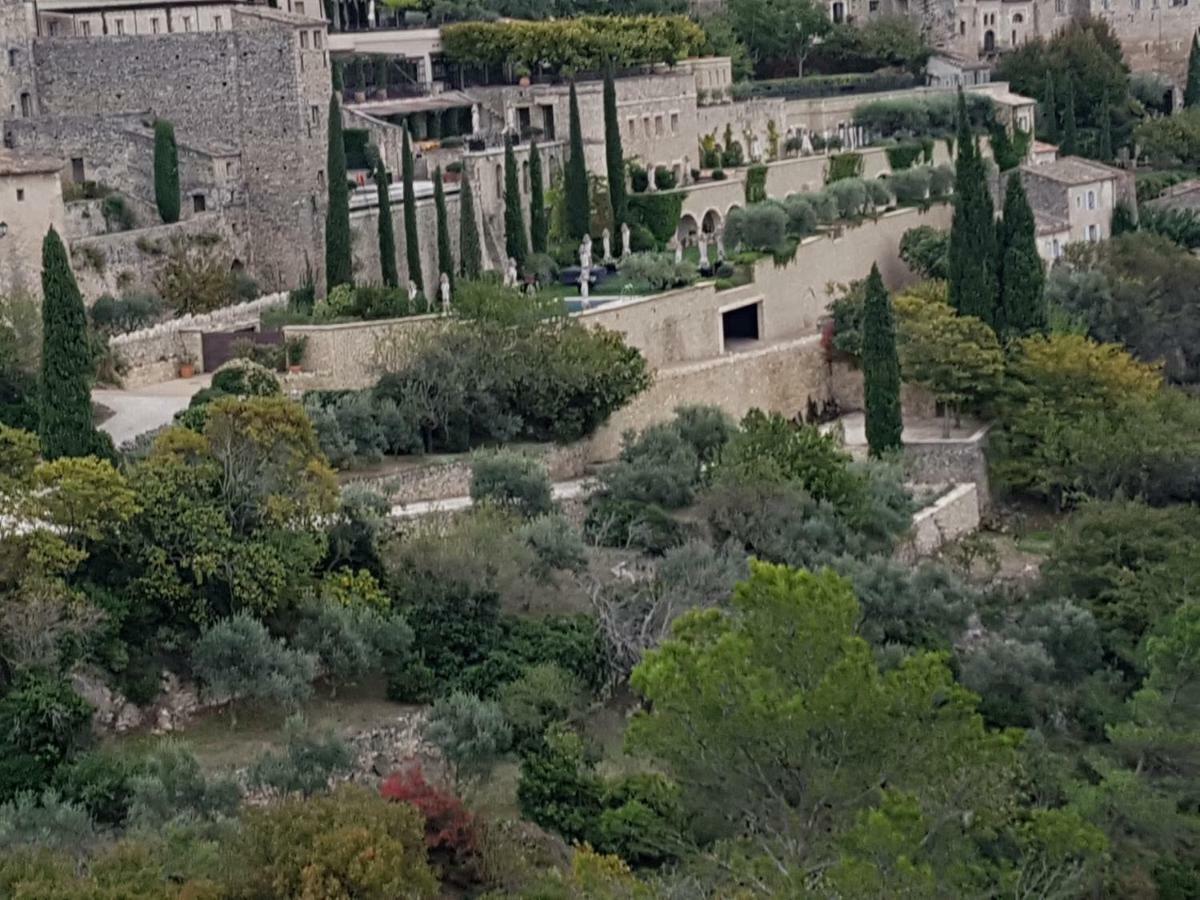 Готель Le Crillon Murs  Екстер'єр фото